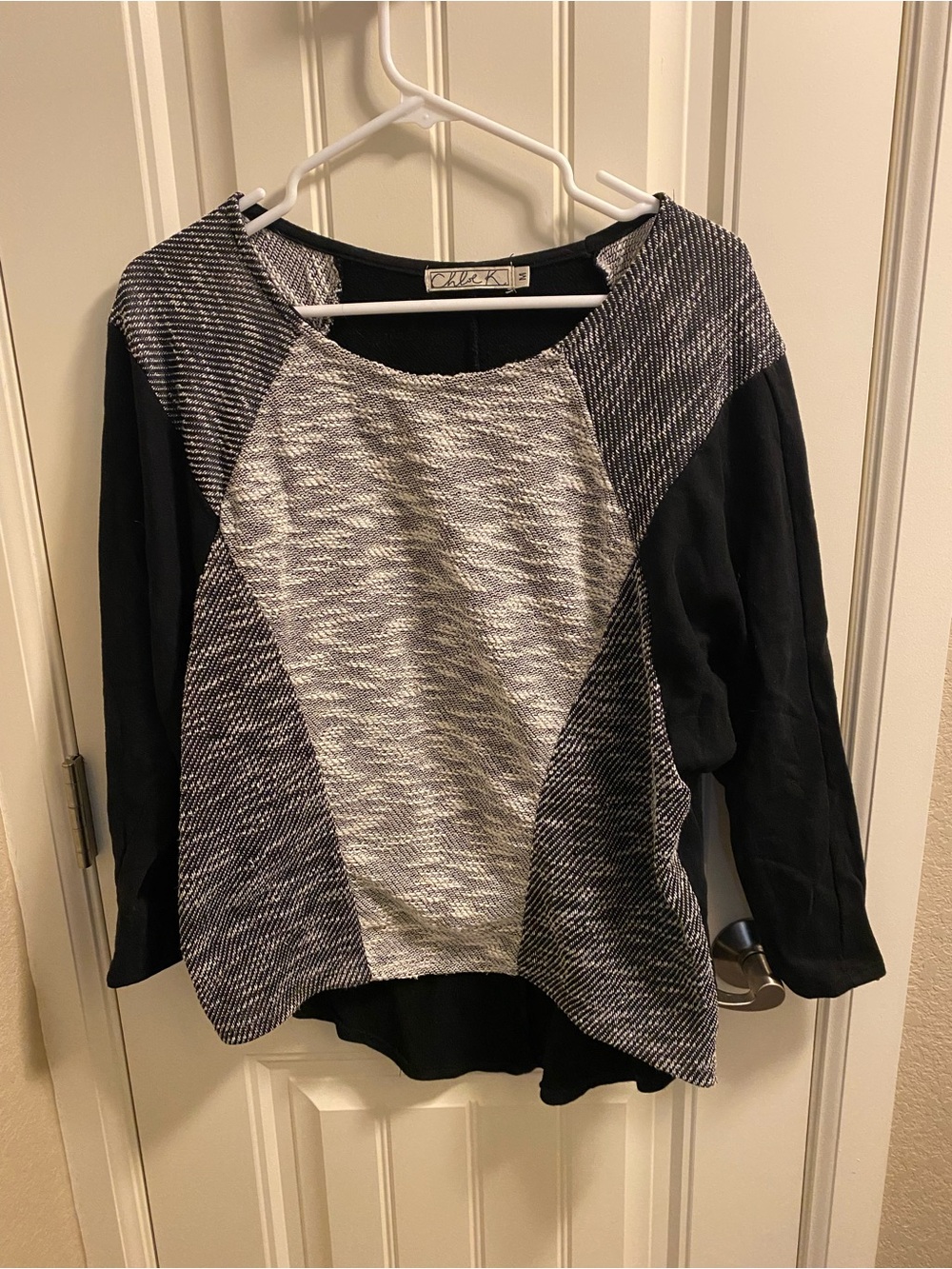 Chloe K Sweater Medium Tunic Top Black White Medium Med